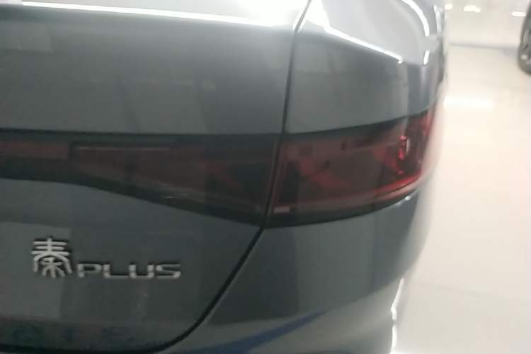 Used BYD Qin PLUS 2024 HONOR Edition DM-i 55KM Leading Model Right Rear Taillight