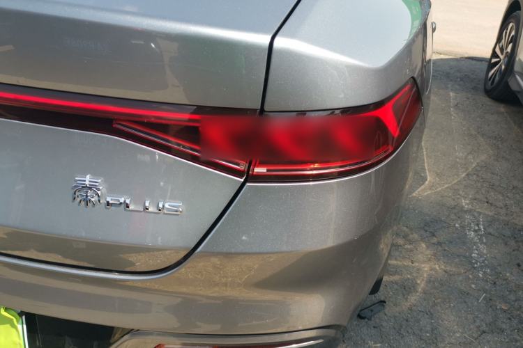 Used BYD Qin PLUS 2024 HONOR Edition DM-i 55KM Leading Model Right Rear Taillight