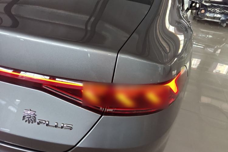 Used BYD Qin PLUS 2024 HONOR Edition DM-i 55KM Leading Model Right Rear Taillight