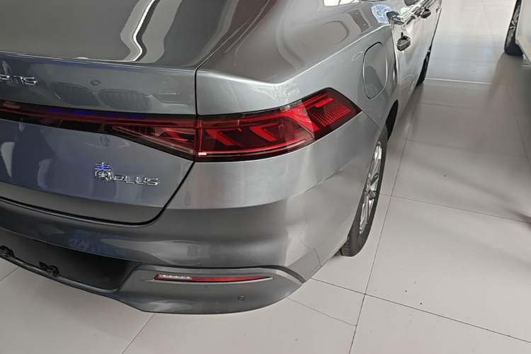 Used BYD Qin PLUS 2024 HONOR Edition DM-i 55KM Leading Model Right Rear Taillight