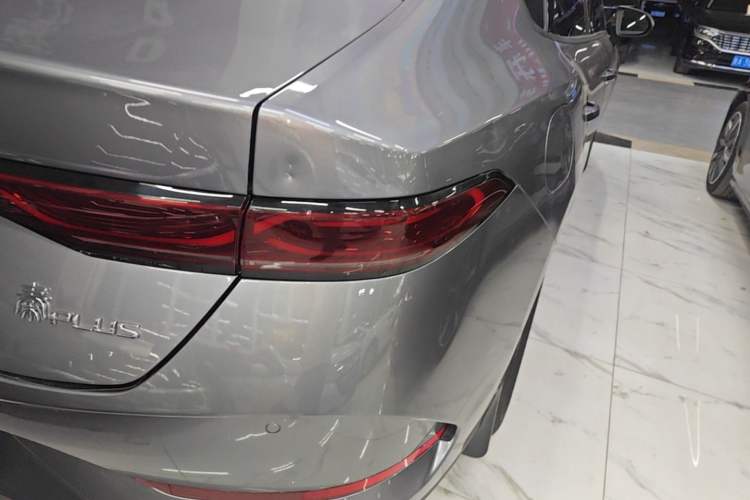 Used BYD Qin PLUS 2024 HONOR Edition DM-i 55KM Leading Model Right Rear Taillight