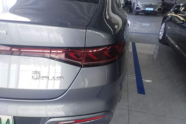 Used BYD Qin PLUS 2024 HONOR Edition DM-i 55KM Leading Model Right Rear Taillight