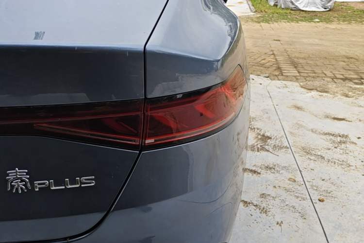 Used BYD Qin PLUS 2024 HONOR Edition DM-i 55KM Leading Model Right Rear Taillight