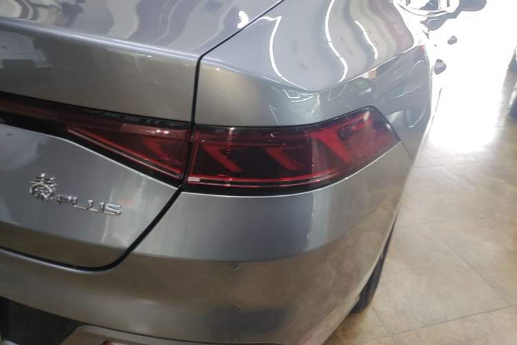 Used BYD Qin PLUS 2024 HONOR Edition DM-i 55KM Leading Model Right Rear Taillight