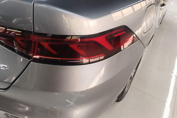 Used BYD Qin PLUS 2024 HONOR Edition DM-i 55KM Leading Model Right Rear Taillight