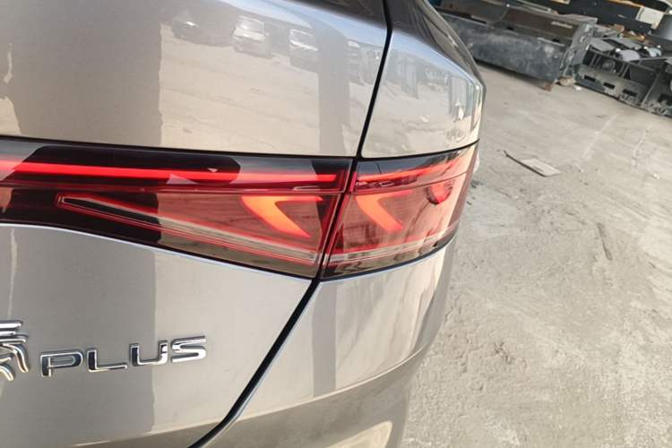 Used BYD Qin PLUS 2024 HONOR Edition DM-i 55KM Leading Model Right Rear Taillight