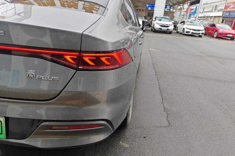 Used BYD Qin PLUS 2024 HONOR Edition DM-i 55KM Leading Model Right Rear Taillight