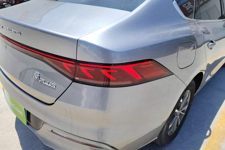 Used BYD Qin PLUS 2024 HONOR Edition DM-i 55KM Leading Model Right Rear Taillight