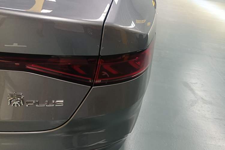 Used BYD Qin PLUS 2024 Honor Edition EV 510KM Leading Model Right Rear Taillight