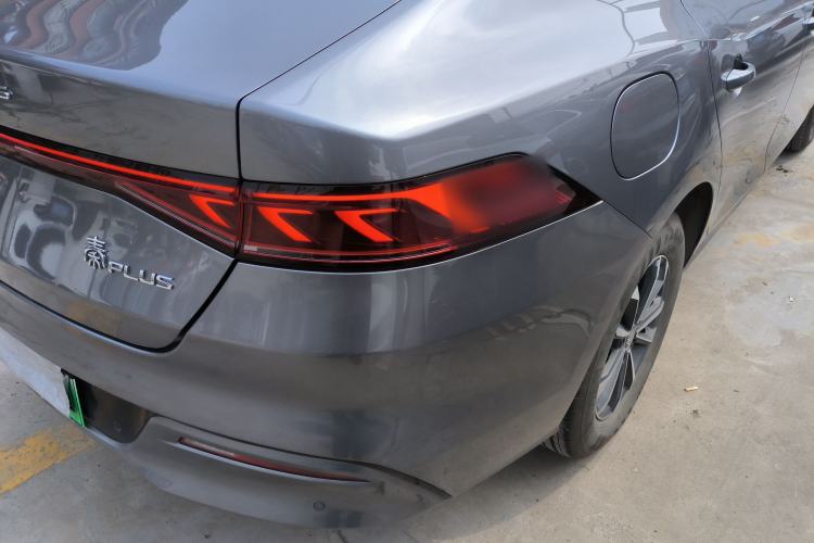 Used BYD Qin PLUS 2024 HONOR Edition DM-i 55KM Leading Model Right Rear Taillight