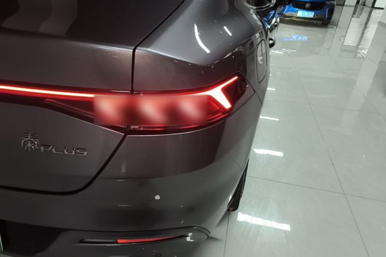 Used BYD Qin PLUS 2024 HONOR Edition DM-i 55KM Leading Model Right Rear Taillight