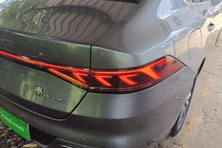 Used BYD Qin PLUS 2024 HONOR Edition DM-i 55KM Leading Model Right Rear Taillight