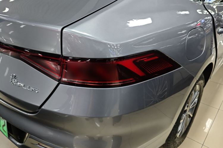 Used BYD Qin PLUS 2024 HONOR Edition DM-i 55KM Leading Model Right Rear Taillight