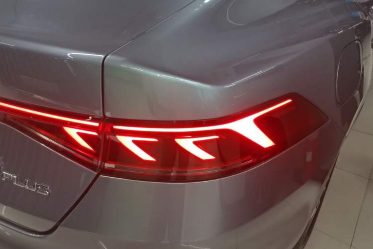 Used BYD Qin PLUS 2024 Honor Edition EV 510KM Leading Model Right Rear Taillight