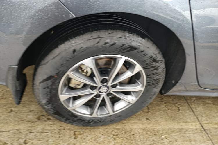 Used BYD Qin PLUS 2024 HONOR Edition DM-i 55KM Leading Model Right Rear Wheel Hub