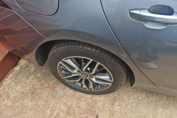 Used BYD Qin PLUS 2024 Honor Edition EV 420KM Leading Model Right Rear Wheel Hub