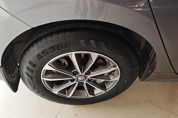 Used BYD Qin PLUS 2024 HONOR Edition DM-i 55KM Leading Model Right Rear Wheel Hub