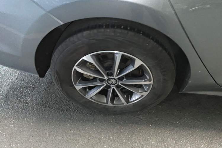 Used BYD Qin PLUS 2024 HONOR Edition DM-i 55KM Leading Model Right Rear Wheel Hub