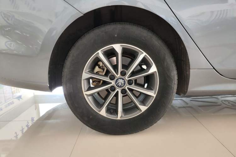 Used BYD Qin PLUS 2024 HONOR Edition DM-i 55KM Leading Model Right Rear Wheel Hub
