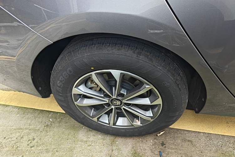 Used BYD Qin PLUS 2024 HONOR Edition DM-i 55KM Leading Model Right Rear Wheel Hub