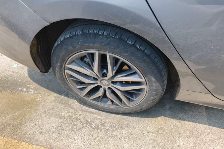 Used BYD Qin PLUS 2024 Honor Edition EV 420KM Leading Model Right Rear Wheel Hub