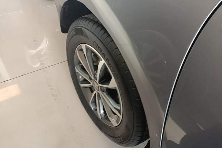 Used BYD Qin PLUS 2024 HONOR Edition DM-i 55KM Leading Model Right Rear Wheel Hub