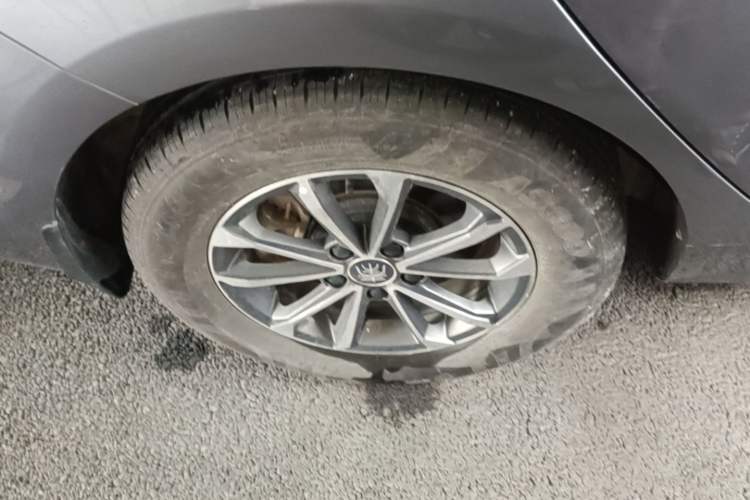 Used BYD Qin PLUS 2024 HONOR Edition DM-i 55KM Leading Model Right Rear Wheel Hub