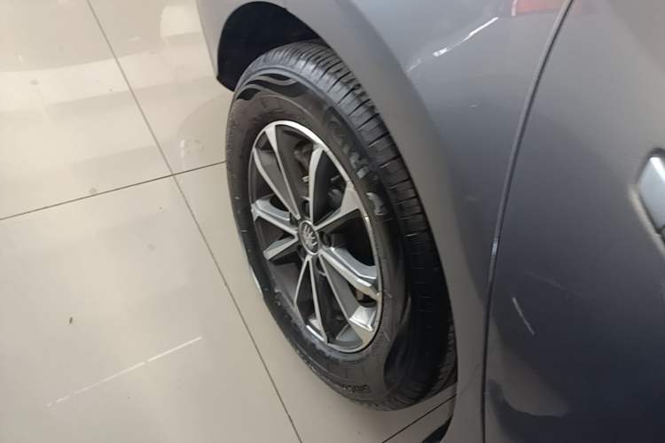 Used BYD Qin PLUS 2024 HONOR Edition DM-i 55KM Leading Model Right Rear Wheel Hub