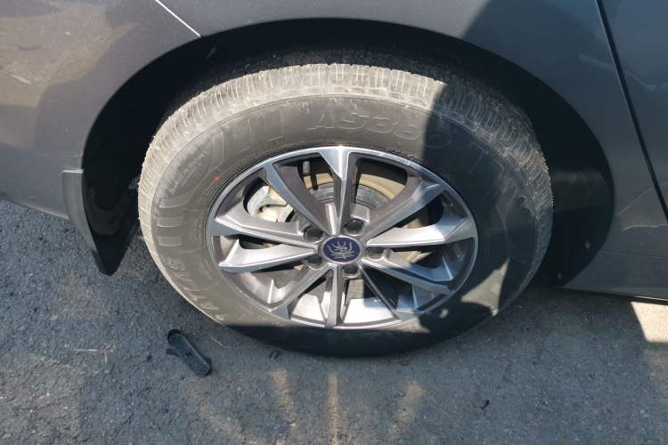 Used BYD Qin PLUS 2024 HONOR Edition DM-i 55KM Leading Model Right Rear Wheel Hub