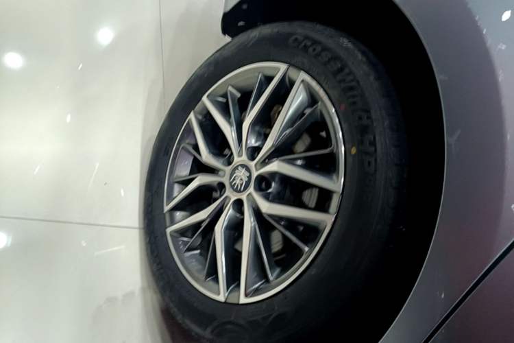 Used BYD Qin PLUS 2024 Honor Edition EV 510KM Leading Model Right Rear Wheel Hub