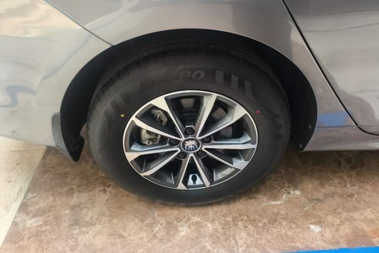 Used BYD Qin PLUS 2024 HONOR Edition DM-i 55KM Leading Model Right Rear Wheel Hub