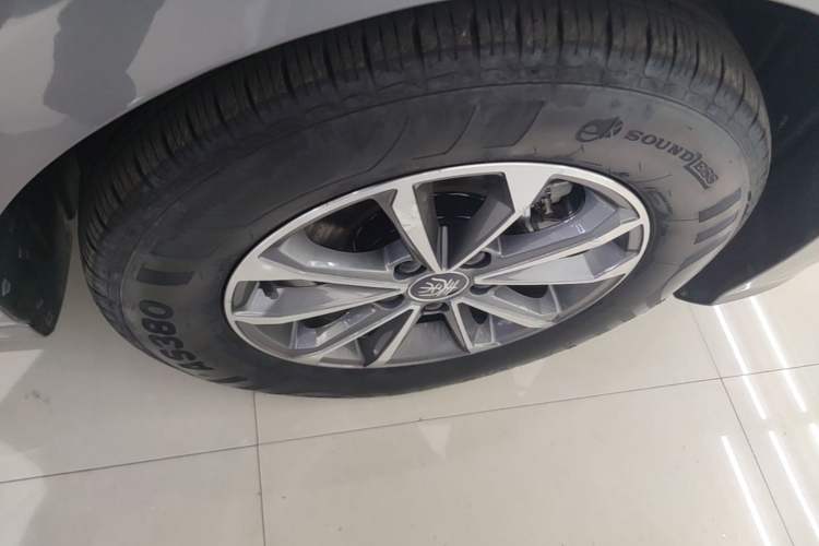 Used BYD Qin PLUS 2024 HONOR Edition DM-i 55KM Leading Model Right Rear Wheel Hub
