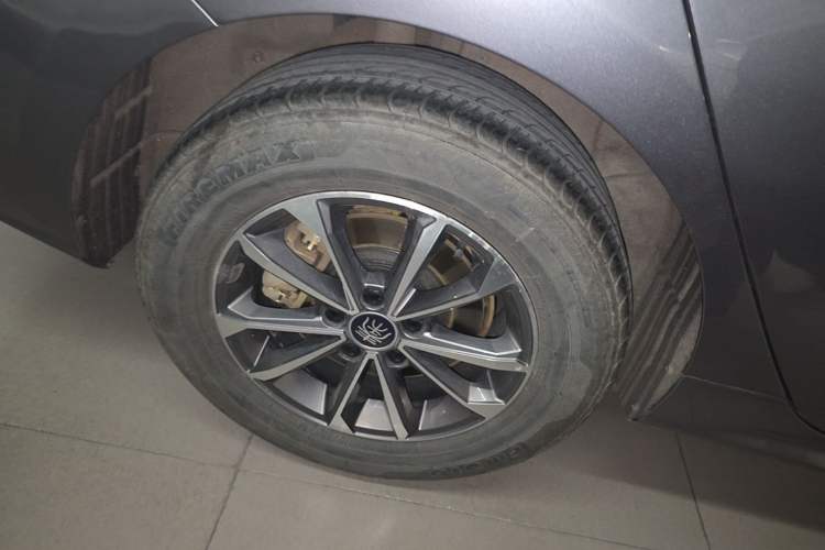 Used BYD Qin PLUS 2024 HONOR Edition DM-i 55KM Leading Model Right Rear Wheel Hub