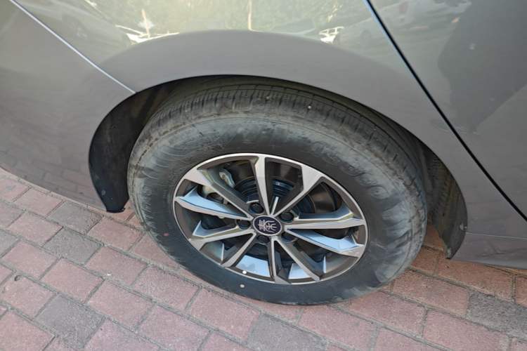 Used BYD Qin PLUS 2024 HONOR Edition DM-i 55KM Leading Model Right Rear Wheel Hub