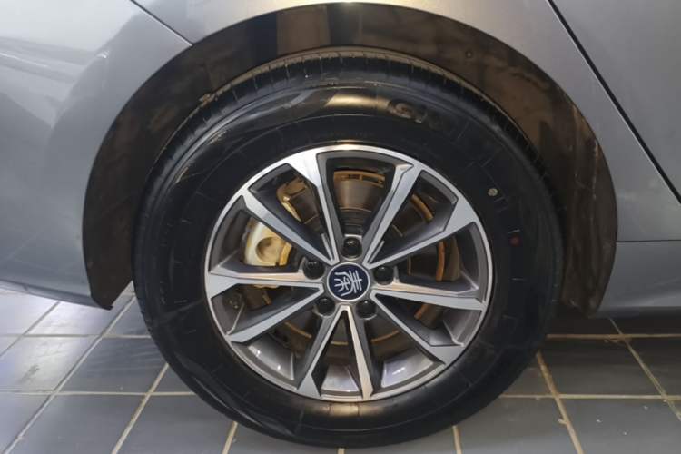 Used BYD Qin PLUS 2024 HONOR Edition DM-i 55KM Leading Model Right Rear Wheel Hub