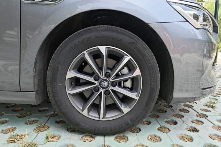 Used BYD Qin PLUS 2024 HONOR Edition DM-i 55KM Leading Model Right Rear Wheel Hub