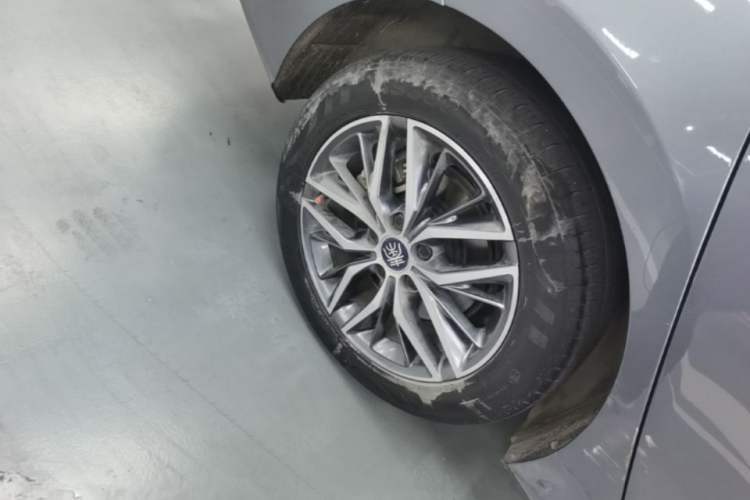 Used BYD Qin PLUS 2024 Honor Edition EV 510KM Beyond Model Right Rear Wheel Hub