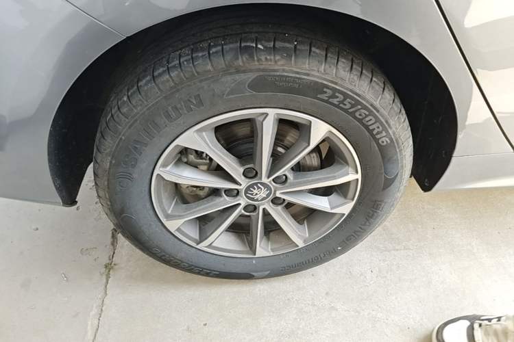 Used BYD Qin PLUS 2024 HONOR Edition DM-i 55KM Leading Model Right Rear Wheel Hub