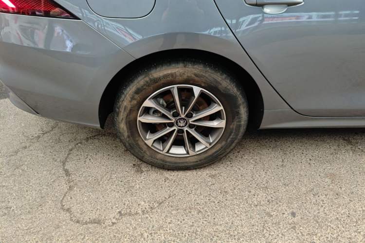 Used BYD Qin PLUS 2024 HONOR Edition DM-i 55KM Leading Model Right Rear Wheel Hub