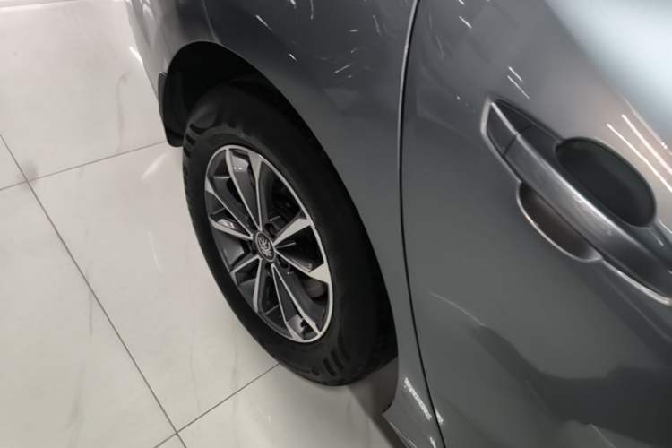 Used BYD Qin PLUS 2024 HONOR Edition DM-i 55KM Leading Model Right Rear Wheel Hub