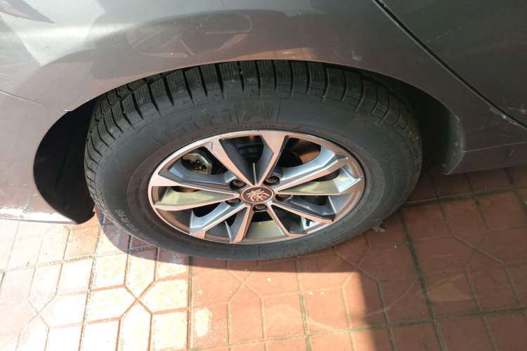 Used BYD Qin PLUS 2024 HONOR Edition DM-i 55KM Leading Model Right Rear Wheel Hub