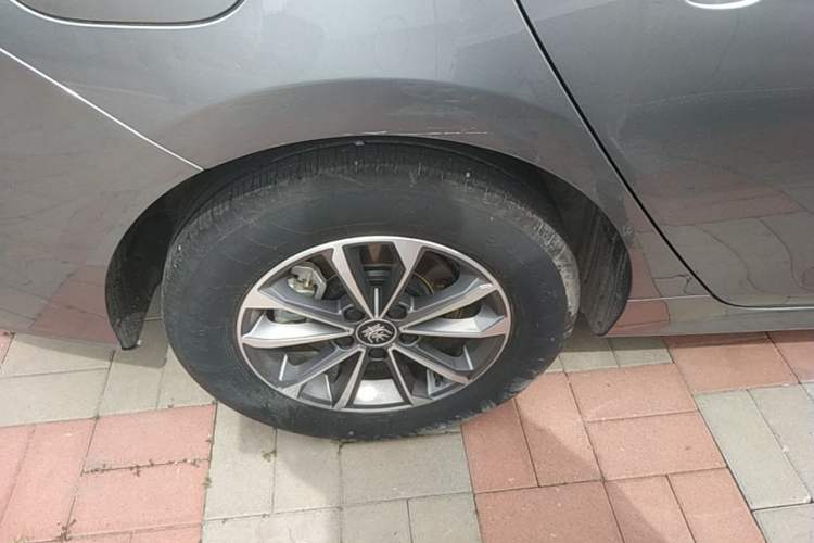 Used BYD Qin PLUS 2024 HONOR Edition DM-i 55KM Leading Model Right Rear Wheel Hub