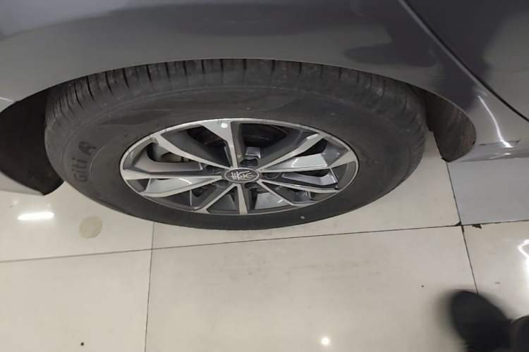 Used BYD Qin PLUS 2024 HONOR Edition DM-i 55KM Leading Model Right Rear Wheel Hub