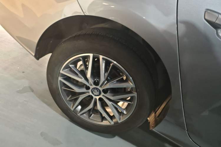 Used BYD Qin PLUS 2024 Honor Edition EV 420KM Leading Model Right Rear Wheel Hub