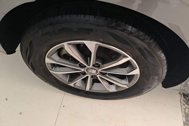 Used BYD Qin PLUS 2024 HONOR Edition DM-i 55KM Leading Model Right Rear Wheel Hub