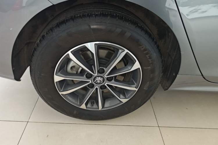 Used BYD Qin PLUS 2024 HONOR Edition DM-i 55KM Leading Model Right Rear Wheel Hub