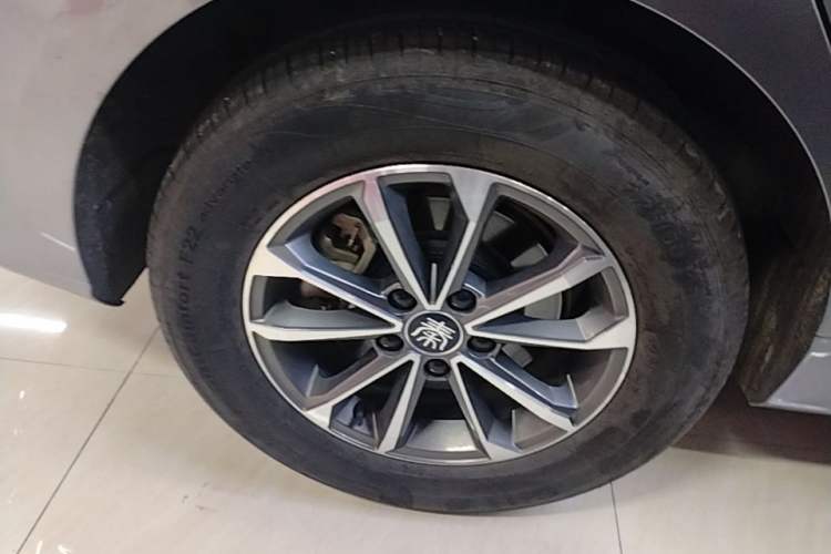 Used BYD Qin PLUS 2024 HONOR Edition DM-i 55KM Leading Model Right Rear Wheel Hub
