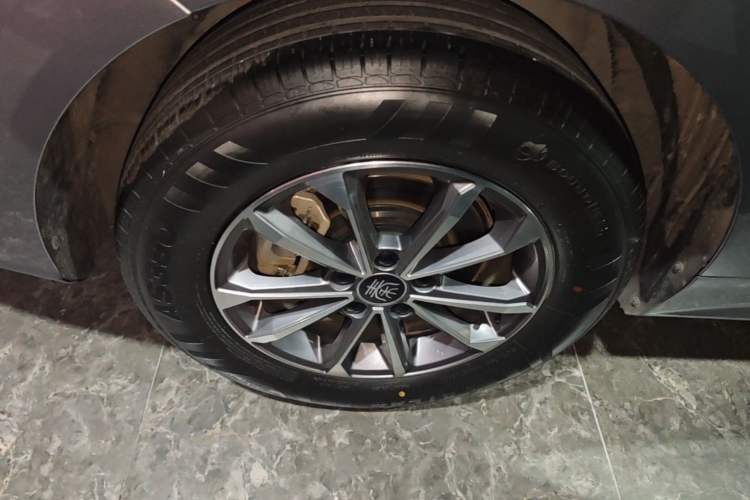 Used BYD Qin PLUS 2024 HONOR Edition DM-i 55KM Leading Model Right Rear Wheel Hub
