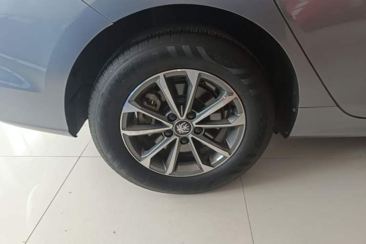 Used BYD Qin PLUS 2024 HONOR Edition DM-i 55KM Leading Model Right Rear Wheel Hub