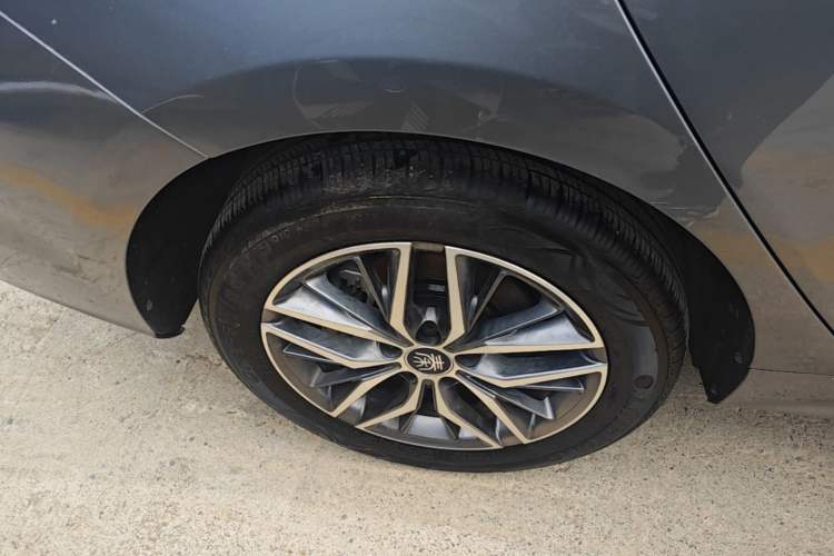 Used BYD Qin PLUS 2024 Honor Edition EV 420KM Beyond Model Right Rear Wheel Hub